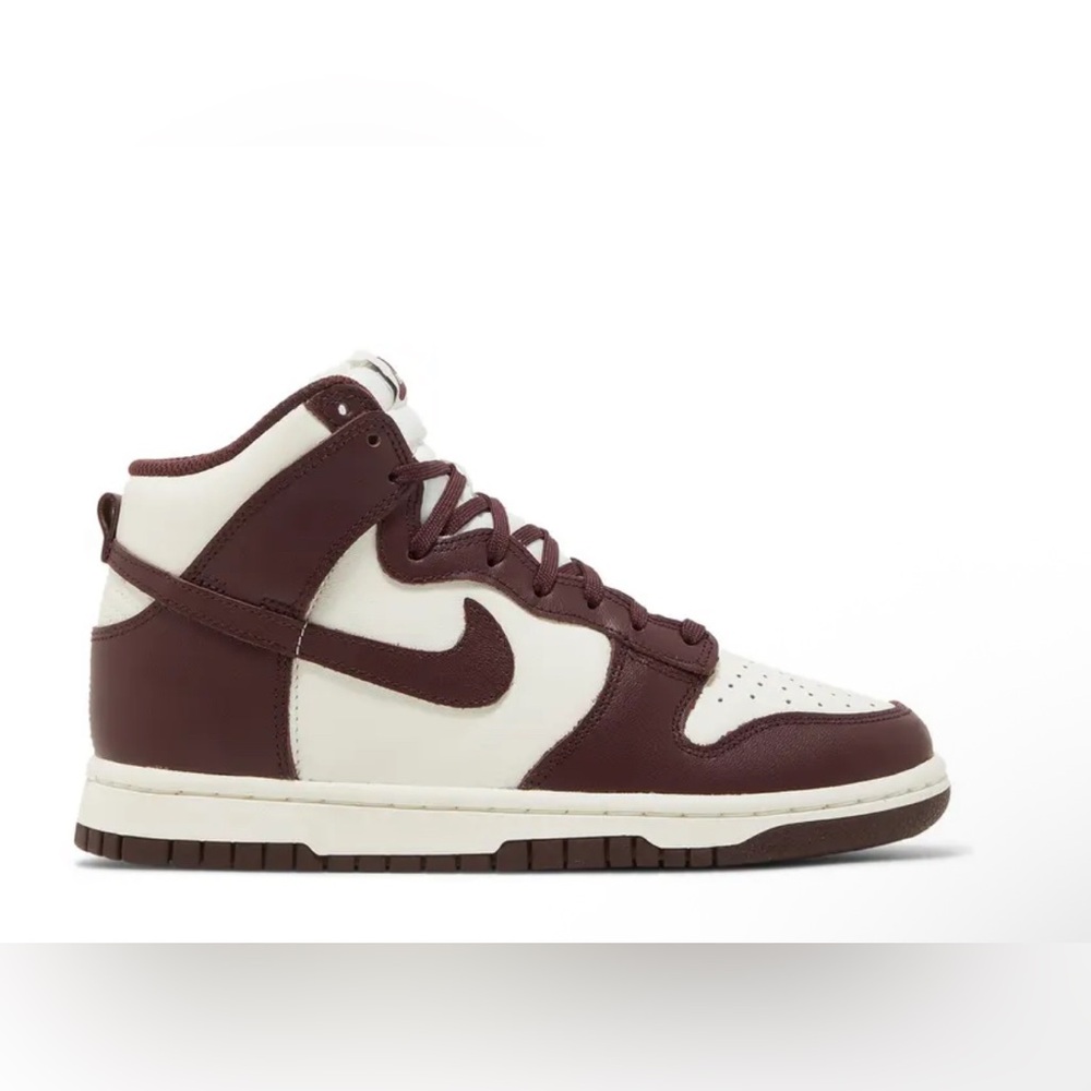 Nike dunks high $160 Sail/Team Red-Pale Ivory. Size 6 1/2. Excellent condition. - Picture 4 of 14